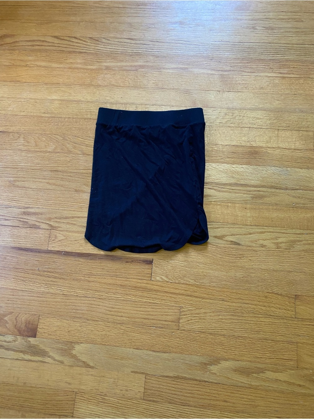 Forever 21 Black Scallop-Hem Pencil Skirt